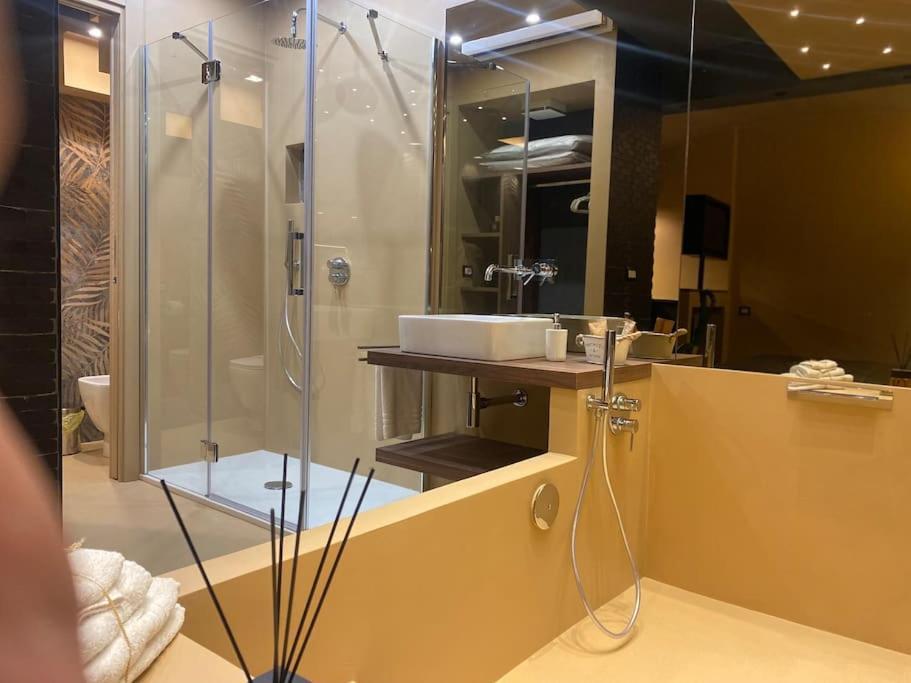Montesantogroup Suite House Nel Centro Di Napoli ภายนอก รูปภาพ